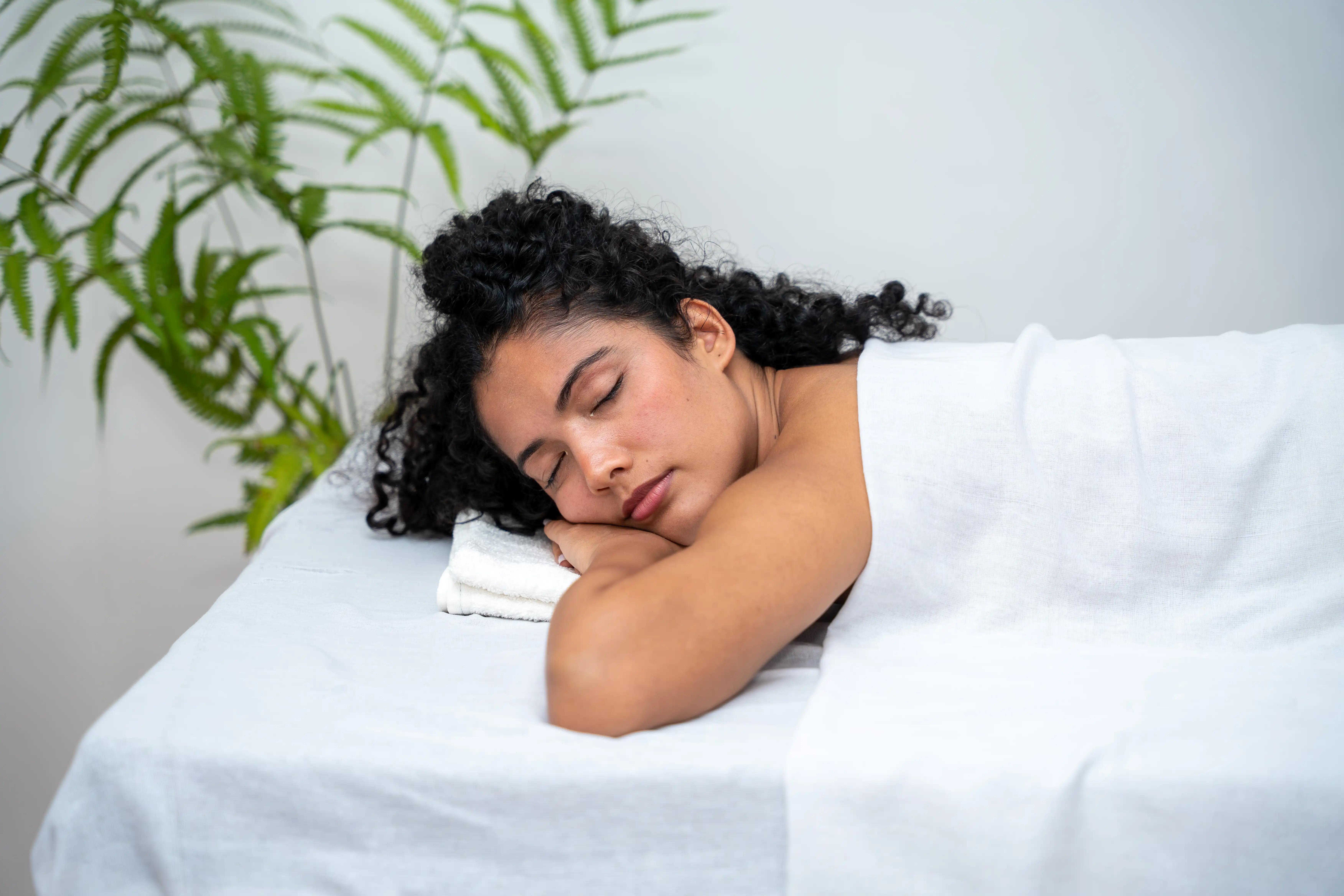 Shirodhara oil stream therapy
