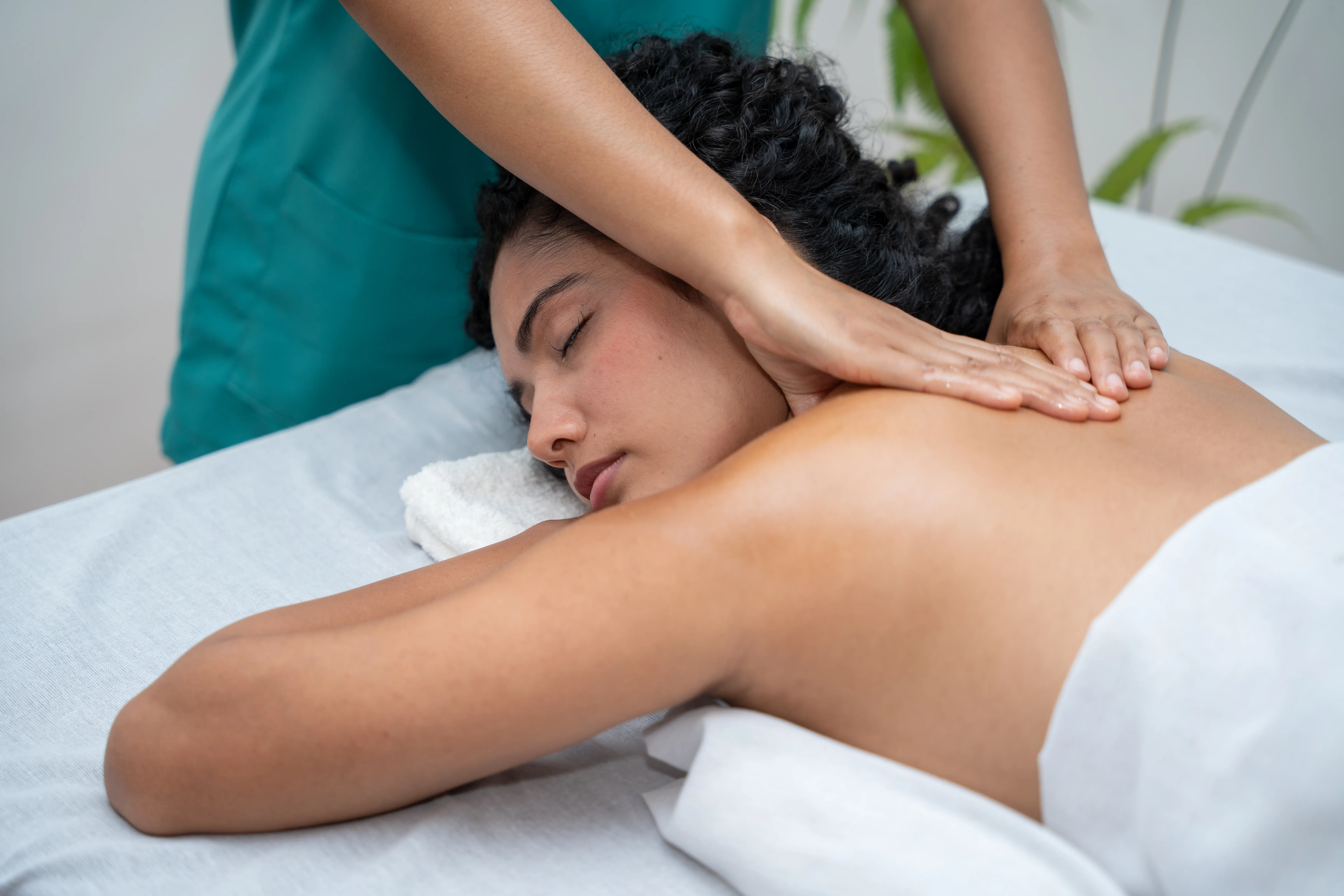 Samvahana Abhyanga (Whole Body Relaxation Abhyanga)